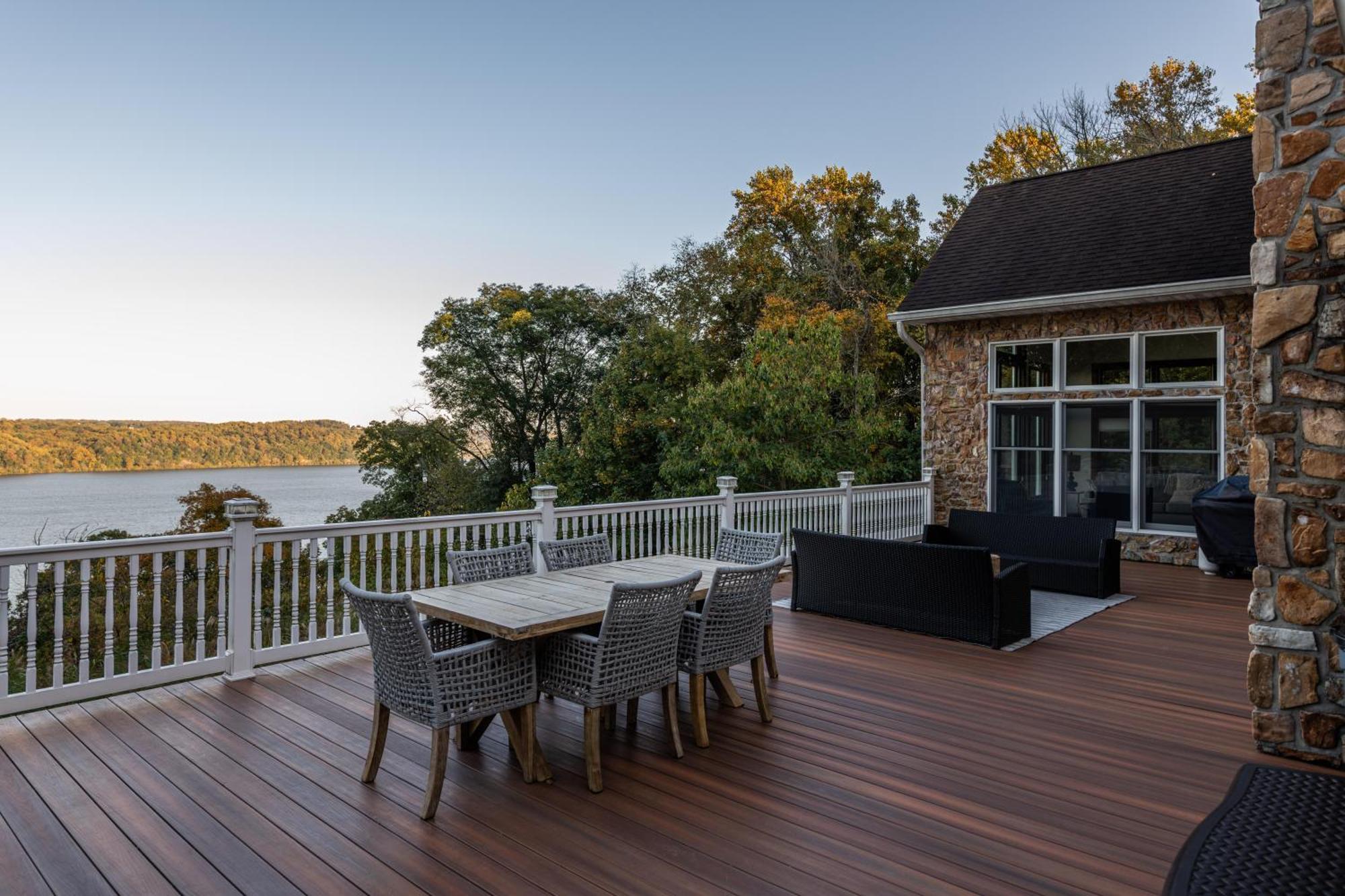 Holiday home River Haven With Hot Tub